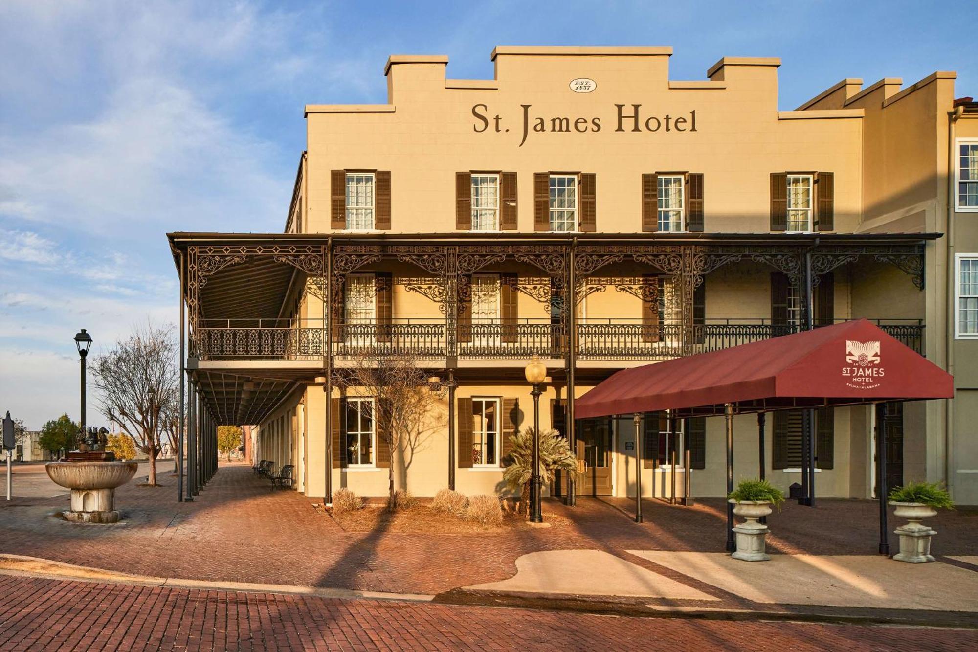 St James Hotel Selma Exterior photo